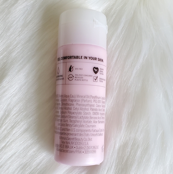PINK VICTORIA'S SECRET COCO LOTION + PINK VS VELVET SCRUNCHIE 💖 - Picture 4 of 6